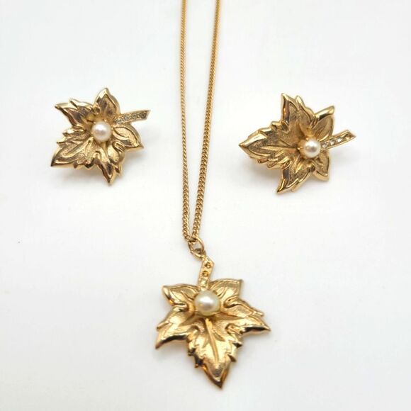 Vtg Judy Lee Gold Plated Leaf Jewelry Set with Pearls - Picture 1 of 5
